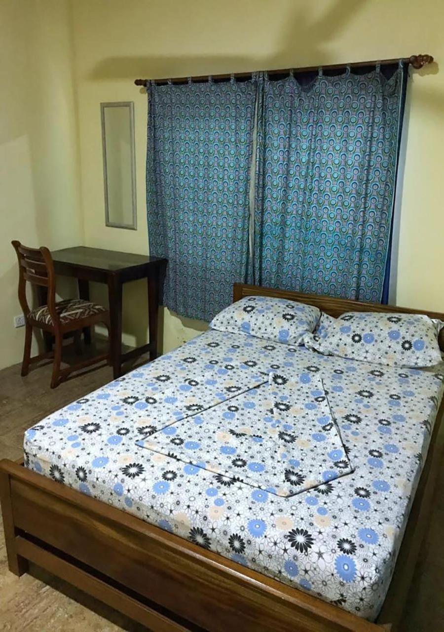 Twitter Paradise Ampeni Экстерьер фото
